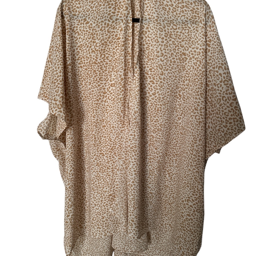 Tan Leopard Print Kimono